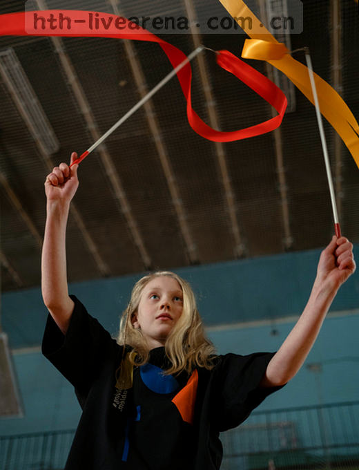 3D赛车漂移过弯，界面排名飙升至第2。